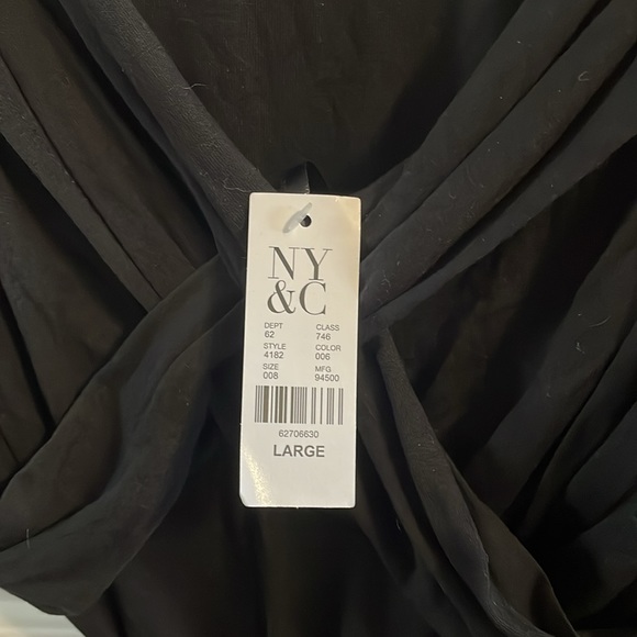 NWT -New York and Company Black Large Romper - Picture 2 of 2